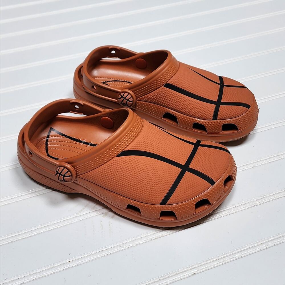 Crocs Classic Kids Sports Basketball Clogs Sandals Size 4 Big Kids Orange Black